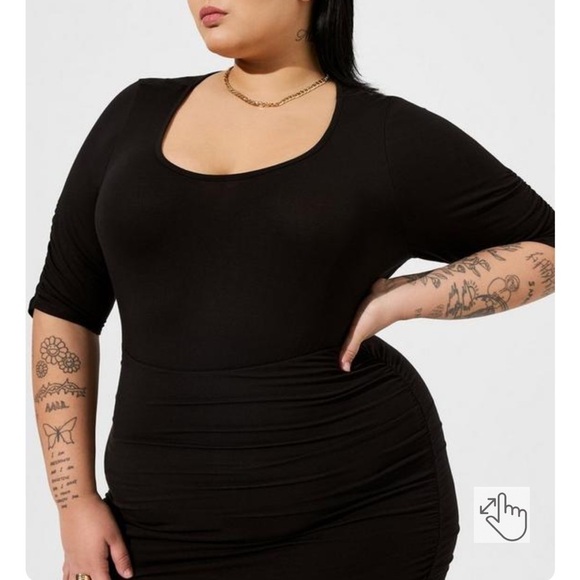Torrid Sz 4 (Plus Sz US 4X) Super Soft Elbow Sleeve Bodycon Ruched Dress Black - Picture 15 of 15